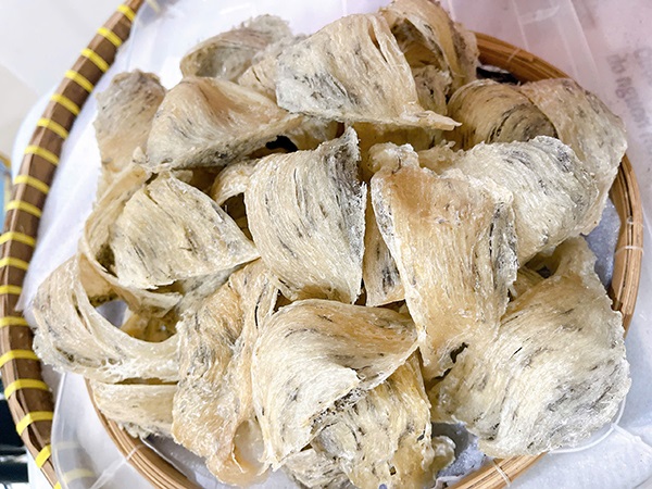 Yến mới thu hoạch xong sau cơn mưa tháng 10 nè anh em